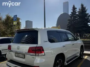 фото Toyota Land Cruiser 2021 года с пробегом за 38500000 тенге в undefined - фото 4