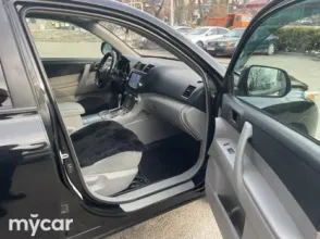 фото Toyota Highlander 2011 года с пробегом за 10700000 тенге в undefined - фото 4