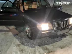 фото Mercedes-Benz E-Класс 1991 года с пробегом за 2000000 тенге в undefined - фото 2