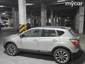 фото Nissan Qashqai 2013 года с пробегом за 7000000 тенге в undefined - фото 4