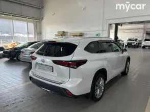 фото Toyota Highlander 2024 года с пробегом за 36000000 тенге в undefined - фото 2