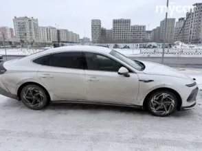 фото Hyundai Sonata 2023 года с пробегом за 13000000 тенге в undefined - фото 4