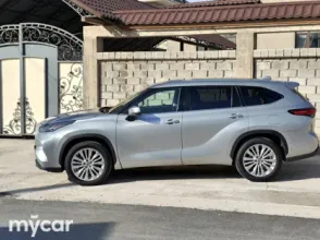 фото Toyota Highlander 2020 года с пробегом за 23800000 тенге в undefined - фото 3