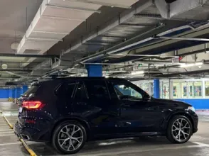 фото BMW X5 2021 года с пробегом за 31000000 тенге в undefined - фото 2