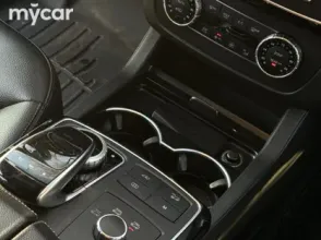 фото Mercedes-Benz GLS 2016 года с пробегом за 25000000 тенге в undefined - фото 4