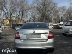 фото Skoda Rapid 2013 года с пробегом за 3800000 тенге в undefined - фото 4