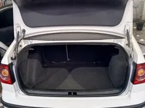 фото Volkswagen Polo 2007 года с пробегом за 3100000 тенге в undefined - фото 3