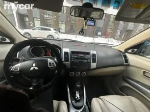 фото Mitsubishi Outlander 2008 года с пробегом за 6500000 тенге в undefined - фото 3