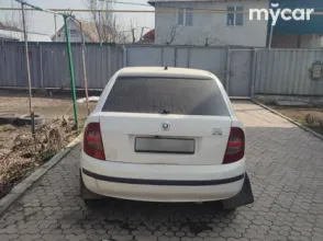 фото Skoda Fabia 2003 года с пробегом за 1200000 тенге в undefined - фото 2