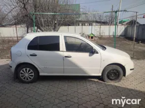 фото Skoda Fabia 2003 года с пробегом за 1200000 тенге в undefined - фото 4