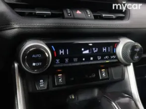 фото Toyota RAV4 2023 года с пробегом за 16850000 тенге в undefined - фото 3