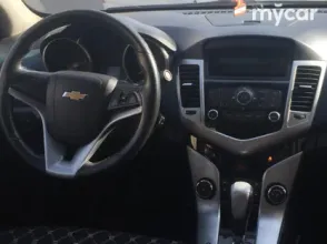 фото Chevrolet Cruze 2011 года с пробегом за 4500000 тенге в undefined - фото 3