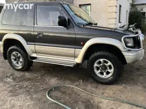 фото Mitsubishi Pajero 1993 года с пробегом за 3400000 тенге в undefined - фото 4