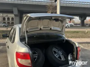 фото LADA Granta 2015 года с пробегом за 2450000 тенге в undefined - фото 2