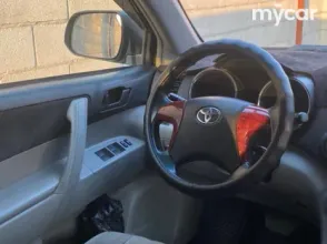 фото Toyota Highlander 2008 года с пробегом за 8900000 тенге в undefined - фото 4