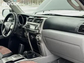 фото Toyota 4Runner 2010 года с пробегом за 15000000 тенге в undefined - фото 4