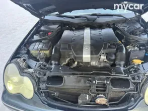 фото Mercedes-Benz C-Класс 2003 года с пробегом за 2600000 тенге в undefined - фото 2