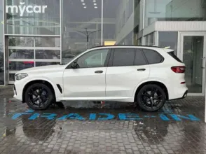 фото BMW X5 2021 года с пробегом за 35000000 тенге в undefined - фото 4