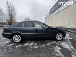 фото Mercedes-Benz C-Класс 2003 года с пробегом за 2600000 тенге в undefined - фото 4
