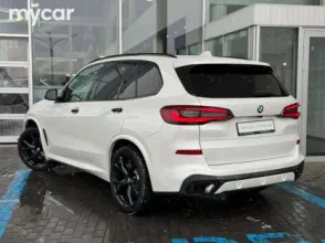 фото BMW X5 2021 года с пробегом за 35000000 тенге в undefined - фото 3
