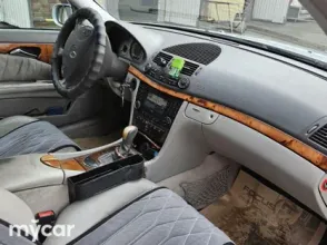 фото Mercedes-Benz E-Класс 2004 года с пробегом за 5800000 тенге в undefined - фото 3