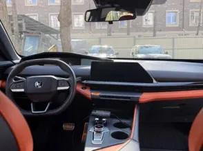 фото Changan UNI-V 2024 года с пробегом за 9200000 тенге в undefined - фото 3