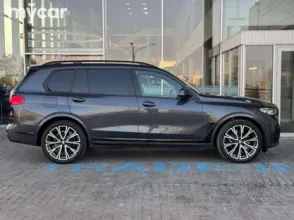 фото BMW X7 2021 года с пробегом за 44500000 тенге в undefined - фото 4