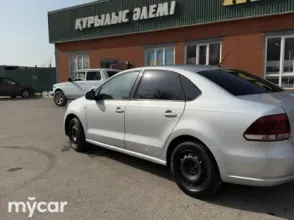 фото Volkswagen Polo 2013 года с пробегом за 3800000 тенге в undefined - фото 3