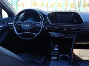 фото Hyundai Sonata 2022 года с пробегом за 12000000 тенге в undefined - фото 4