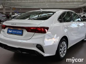 фото Kia Cerato 2023 года с пробегом за 10000000 тенге в undefined - фото 4