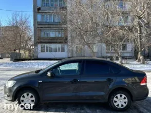 фото Volkswagen Polo 2014 года с пробегом за 4000000 тенге в undefined - фото 4