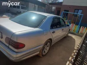 фото Mercedes-Benz E-Класс 1996 года с пробегом за 2800000 тенге в undefined - фото 2