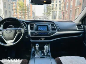 фото Toyota Highlander 2014 года с пробегом за 14300000 тенге в undefined - фото 4