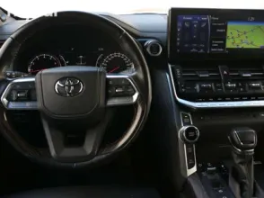 фото Toyota Land Cruiser 2023 года с пробегом за 52000000 тенге в undefined - фото 3