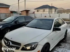 фото Mercedes-Benz C-Класс 2009 года с пробегом за 7500000 тенге в undefined - фото 3