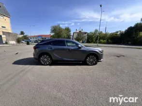 фото Lexus RX 2022 года с пробегом за 30000000 тенге в undefined - фото 2