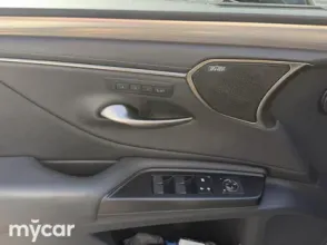 фото Lexus ES 2020 года с пробегом за 21500000 тенге в undefined - фото 4