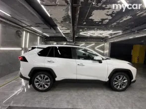 фото Toyota RAV4 2021 года с пробегом за 17000000 тенге в undefined - фото 2