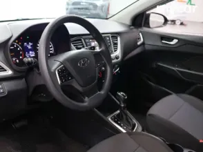 фото Hyundai Accent 2023 года с пробегом за 7950000 тенге в undefined - фото 2
