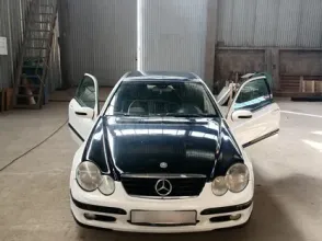 фото Mercedes-Benz C-Класс 2005 года с пробегом за 2800000 тенге в undefined - фото 4