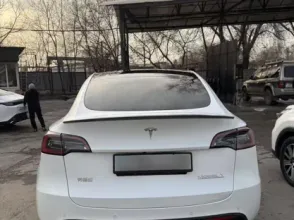 фото Tesla Model Y 2023 года с пробегом за 14000000 тенге в undefined - фото 3