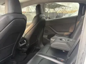 фото Tesla Model Y 2023 года с пробегом за 14000000 тенге в undefined - фото 3