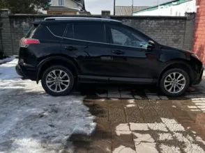 фото Toyota RAV4 2017 года с пробегом за 13000000 тенге в undefined - фото 2