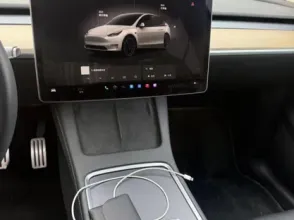 фото Tesla Model Y 2023 года с пробегом за 14000000 тенге в undefined - фото 4