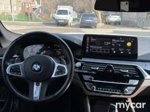 фото BMW 5 серия 2023 года с пробегом за 33000000 тенге в undefined - фото 4