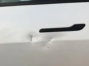 фото Tesla Model Y 2023 года с пробегом за 14000000 тенге в undefined - фото 2