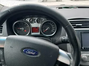 фото Ford Kuga 2012 года с пробегом за 6300000 тенге в undefined - фото 3