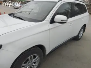 фото Mitsubishi Outlander 2013 года с пробегом за 7200000 тенге в undefined - фото 4