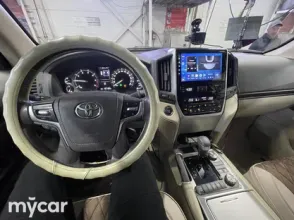 фото Toyota Land Cruiser 2019 года с пробегом за 31000000 тенге в undefined - фото 3