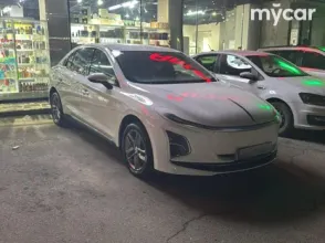 фото Hongqi E-QM5 2025 года с пробегом за 7600000 тенге в undefined - фото 1